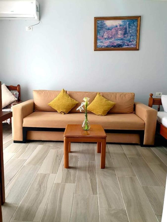 Alexa Apartament Himarë Exterior foto